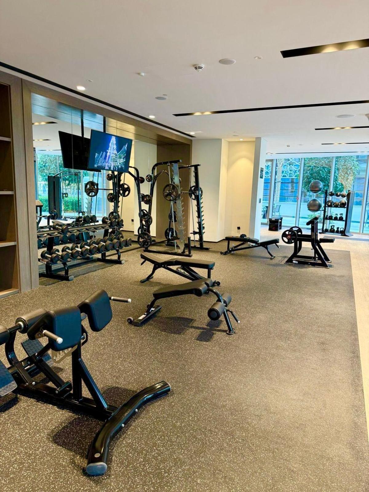 60th High Floor - Full World Islands, Downtown And Ocean View - High Quality Design And Furniture - 2 Bedroom Dubai